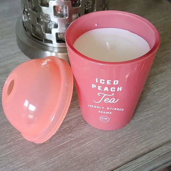 DW Home Summer Smelling Peach Iced Tea Candle 11.2 oz - Picture 4 of 6